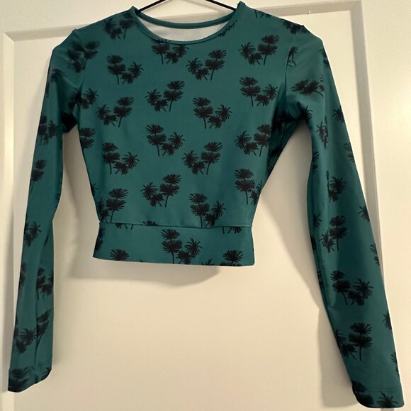 Seea Rashguard Size XS - Picture 2 of 3